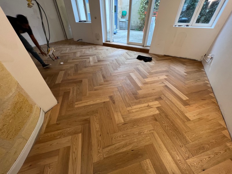 Pose de parquet chêne contrecollé huilé naturel en pose collée a bordeaux 